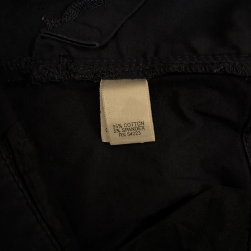Banana Republic Black Women’s Shorts - Stretch - Size 2 - Picture 4 of 5